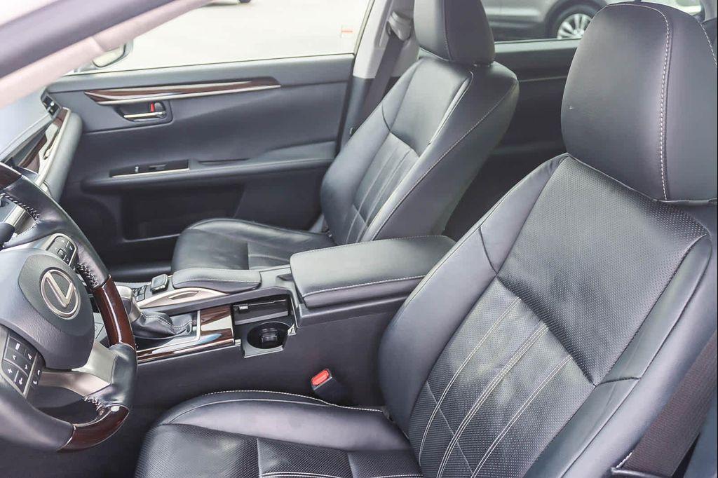 used 2017 Lexus ES 300h car, priced at $22,401