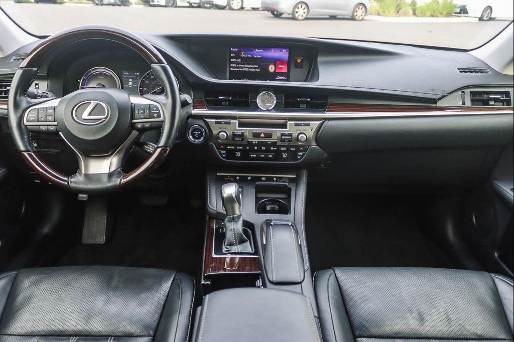 used 2017 Lexus ES 300h car, priced at $22,401