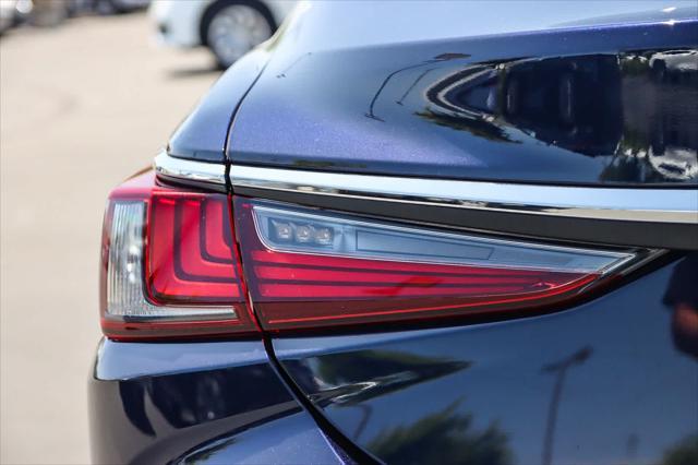 used 2022 Lexus ES 350 car, priced at $29,132