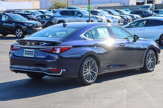 new 2025 Lexus ES 300h car, priced at $50,024