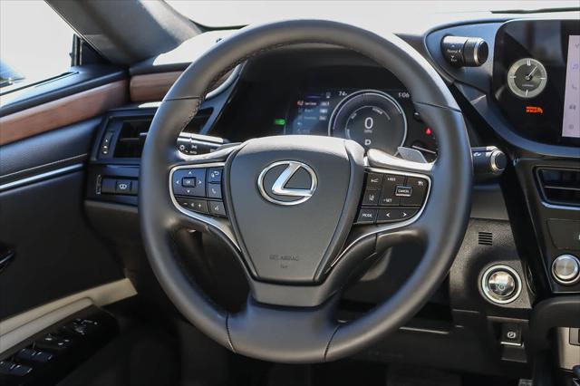 new 2025 Lexus ES 300h car, priced at $50,024