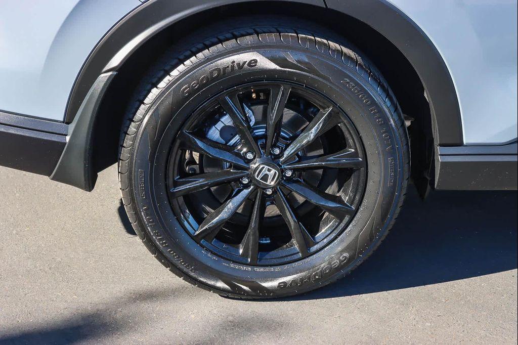 used 2024 Honda CR-V Hybrid car, priced at $31,822