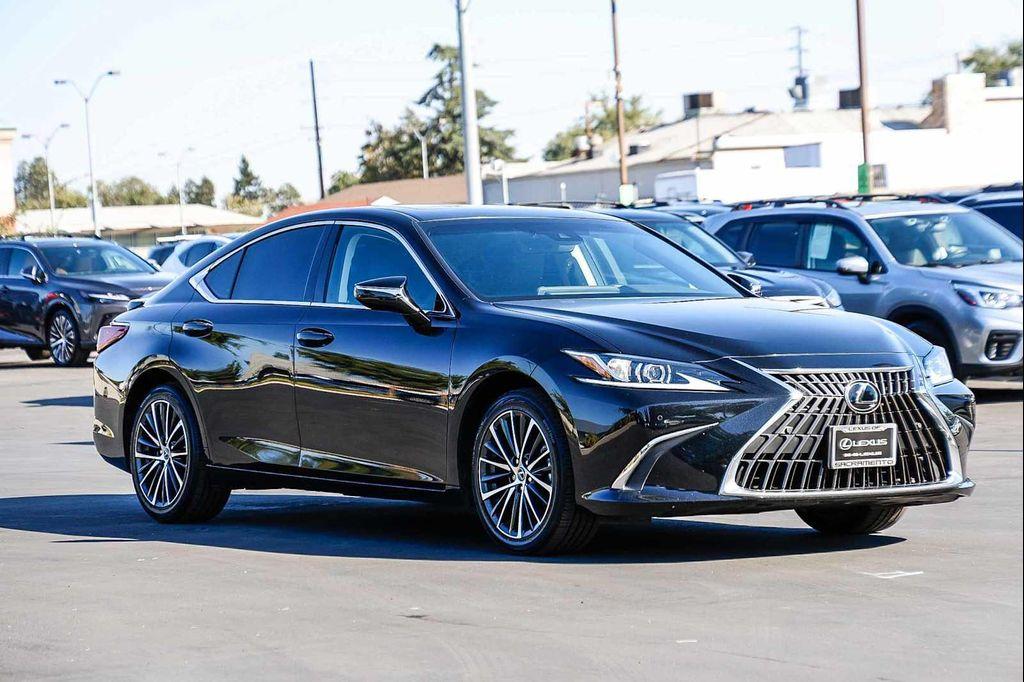 used 2023 Lexus ES 300h car, priced at $38,992