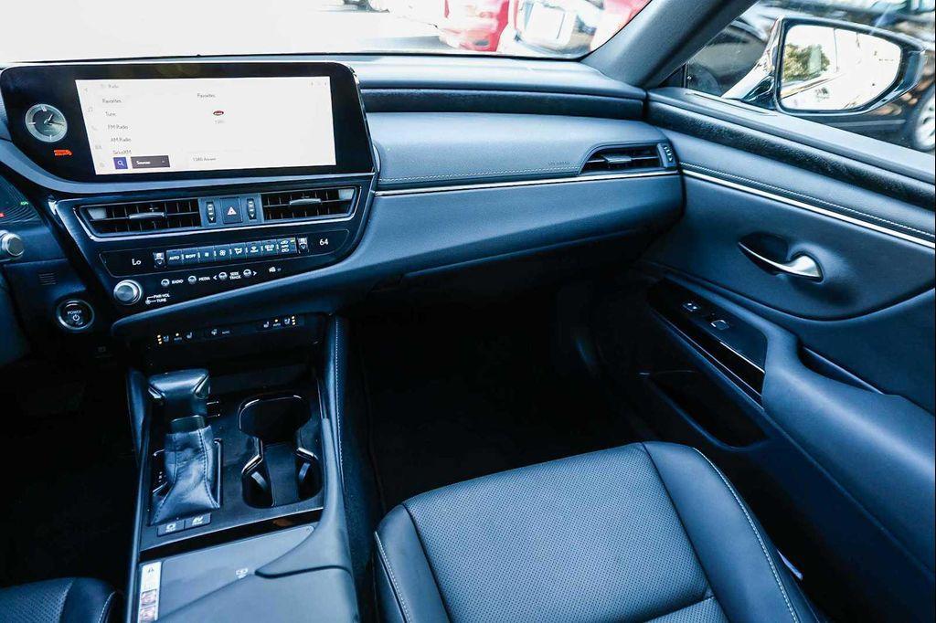 used 2023 Lexus ES 300h car, priced at $38,992