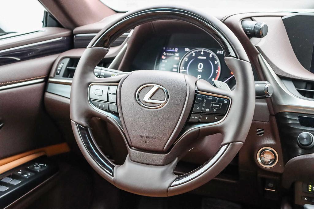 used 2020 Lexus ES 350 car, priced at $34,451