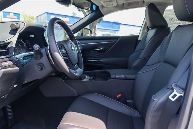 new 2025 Lexus ES 300h car, priced at $50,514