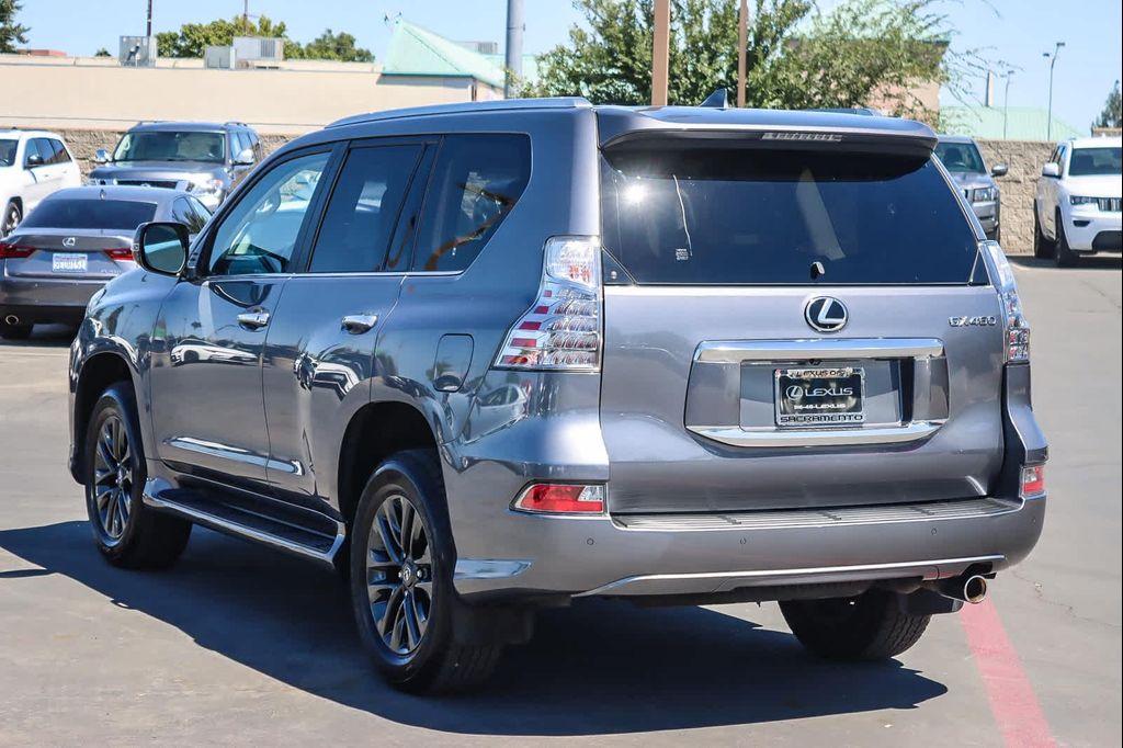 used 2022 Lexus GX 460 car, priced at $53,582