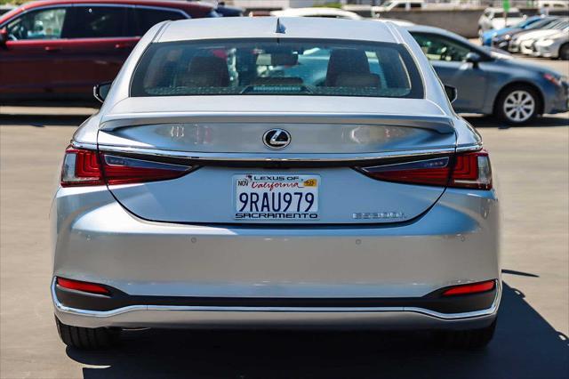 used 2025 Lexus ES 300h car, priced at $43,982