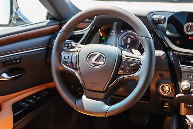 used 2025 Lexus ES 300h car, priced at $43,982