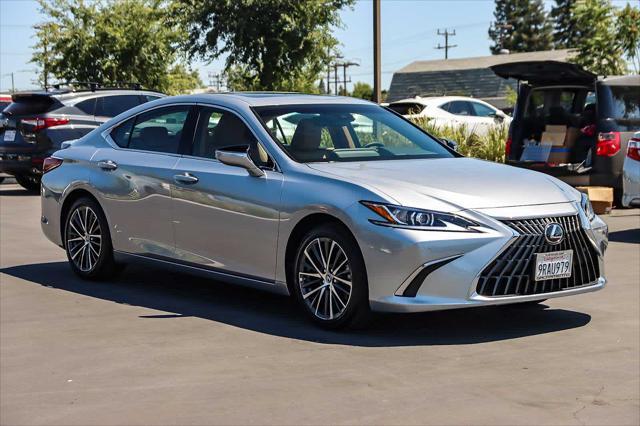 used 2025 Lexus ES 300h car, priced at $43,982