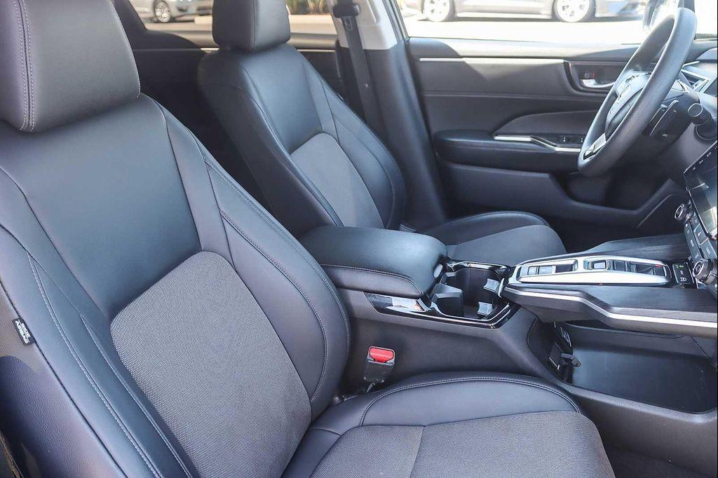 used 2018 Honda Clarity Plug-In Hybrid car, priced at $17,883