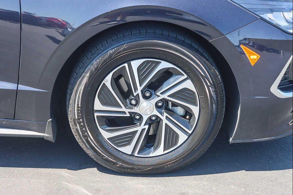 used 2022 Hyundai Sonata Hybrid car, priced at $19,494