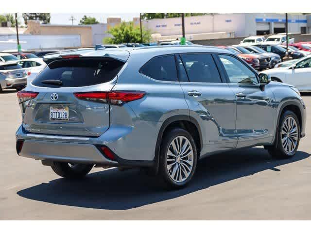 used 2021 Toyota Highlander Hybrid car, priced at $39,491