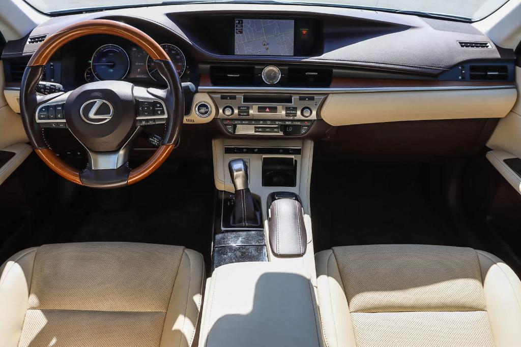 used 2018 Lexus ES 300h car, priced at $22,951