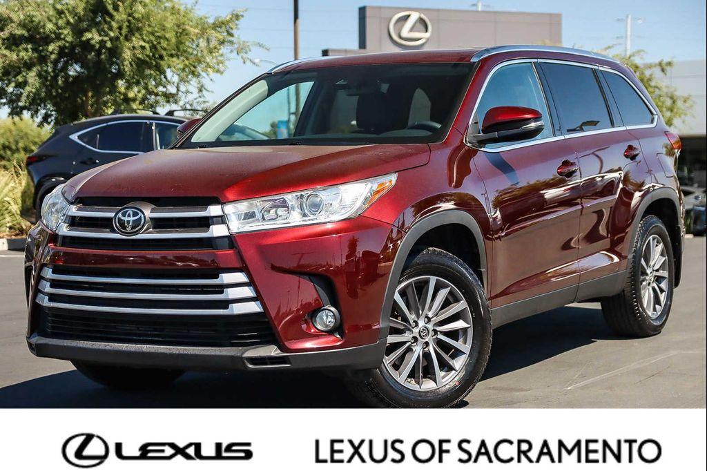 used 2019 Toyota Highlander car, priced at $26,711