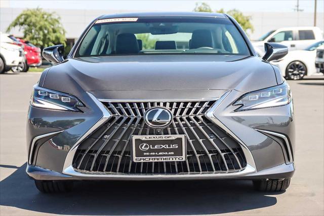 new 2025 Lexus ES 300h car, priced at $57,154