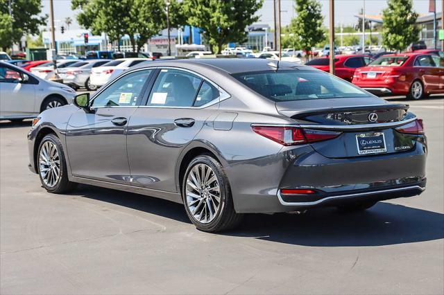 new 2025 Lexus ES 300h car, priced at $57,154