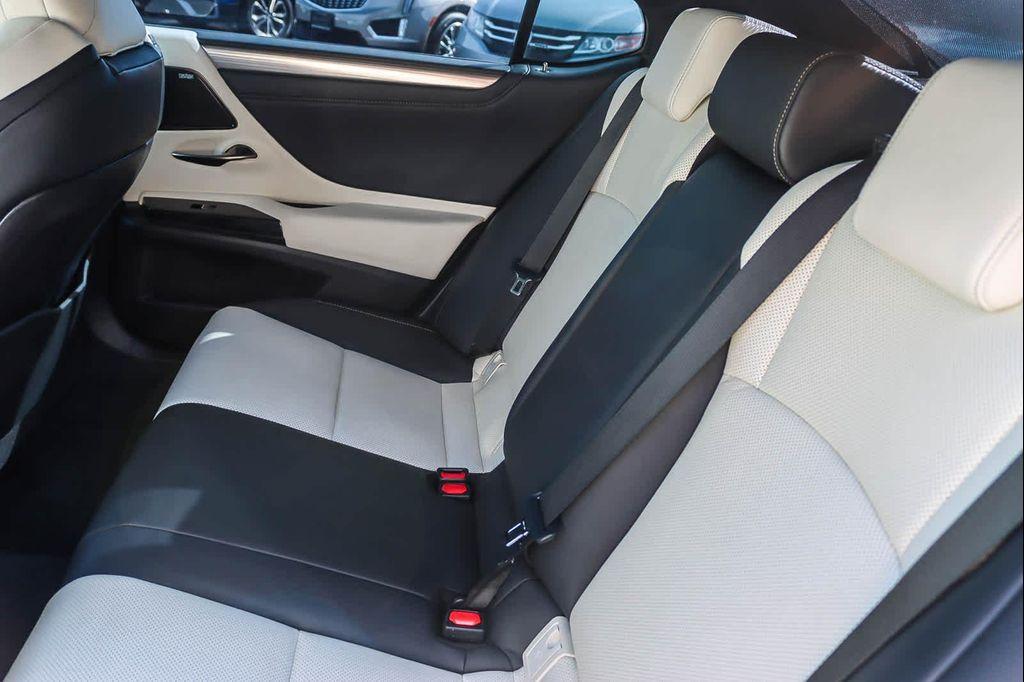 used 2024 Lexus ES 300h car, priced at $47,321