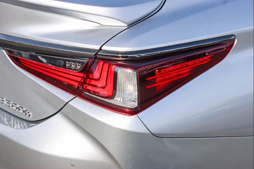 used 2024 Lexus ES 300h car, priced at $47,321