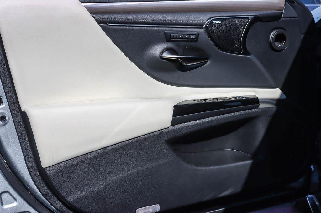 used 2024 Lexus ES 300h car, priced at $47,321