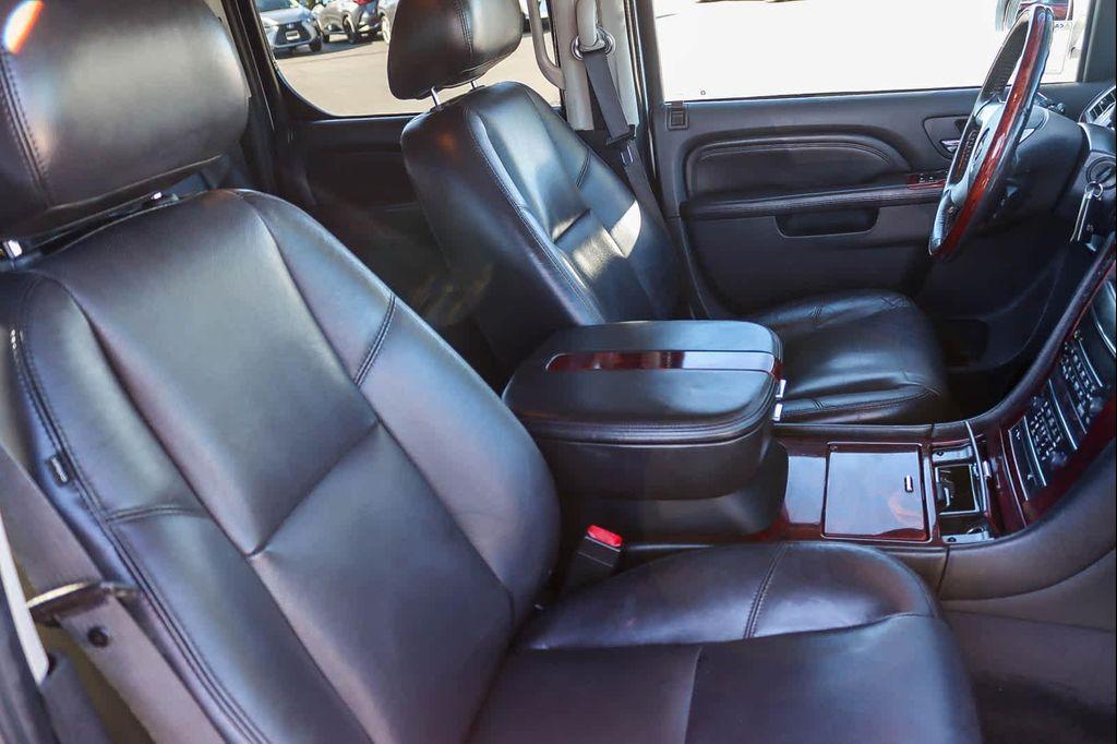 used 2011 Cadillac Escalade ESV car, priced at $13,182