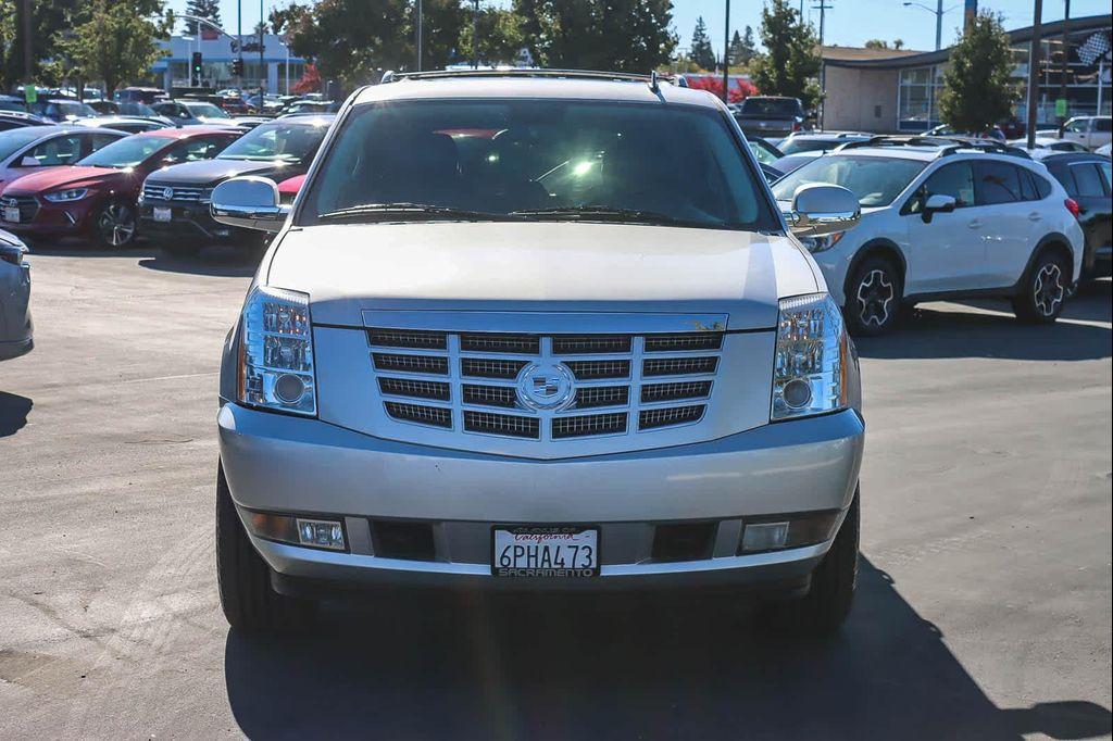 used 2011 Cadillac Escalade ESV car, priced at $13,182