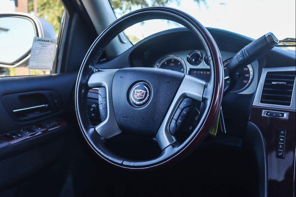 used 2011 Cadillac Escalade ESV car, priced at $13,182