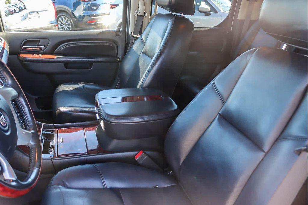 used 2011 Cadillac Escalade ESV car, priced at $13,182