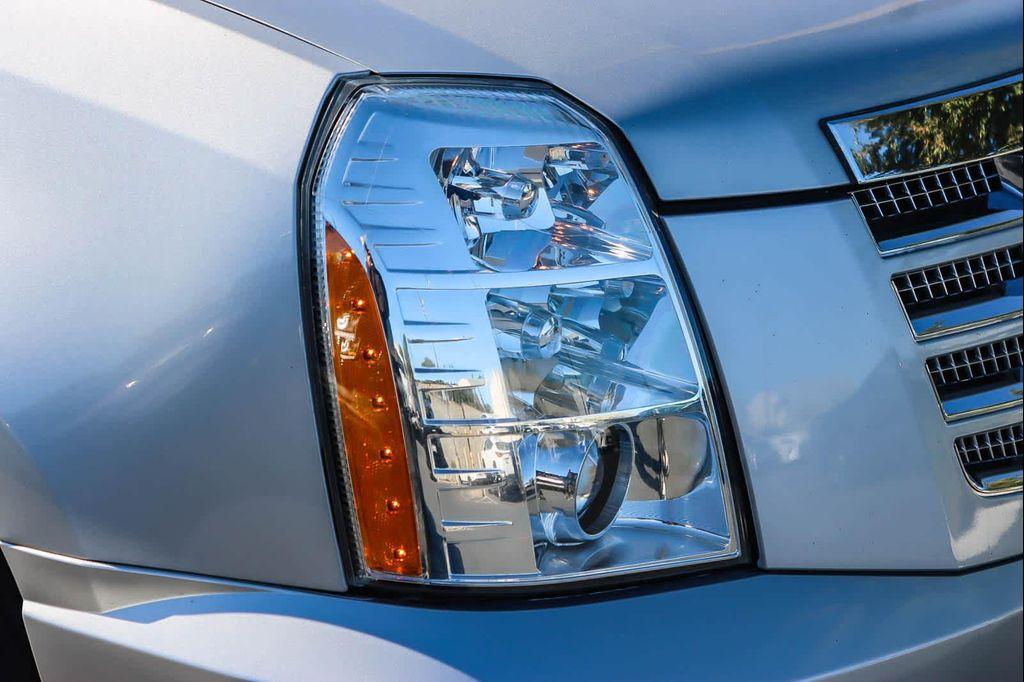 used 2011 Cadillac Escalade ESV car, priced at $13,182