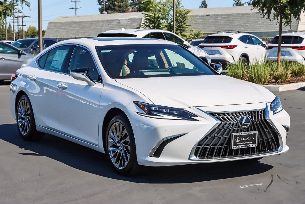 new 2025 Lexus ES 300h car, priced at $56,234