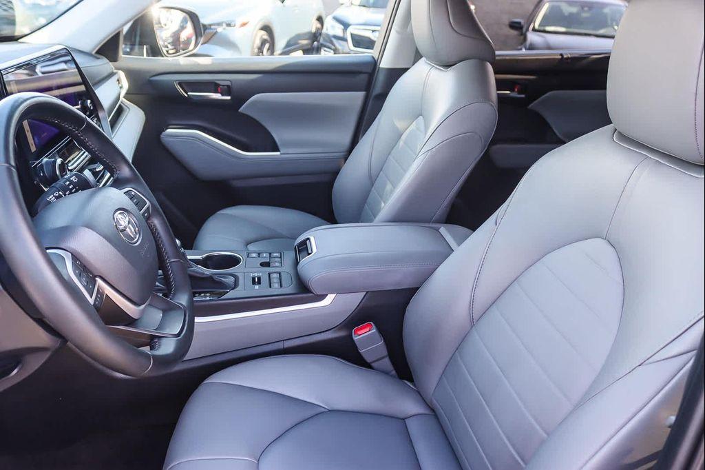 used 2023 Toyota Highlander car, priced at $34,943