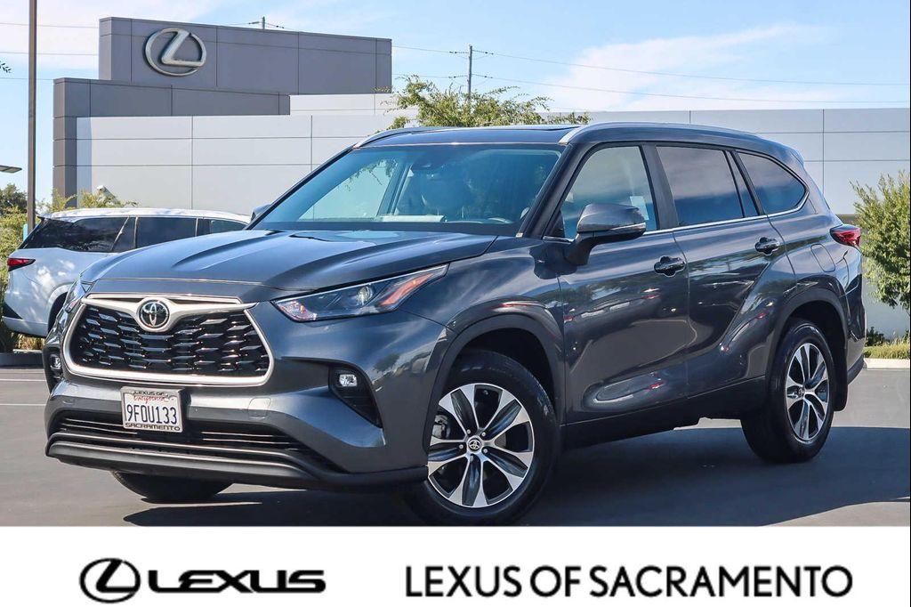 used 2023 Toyota Highlander car, priced at $34,943