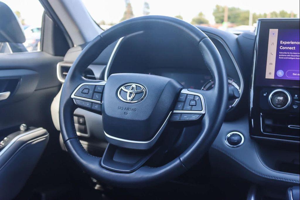 used 2023 Toyota Highlander car, priced at $34,943