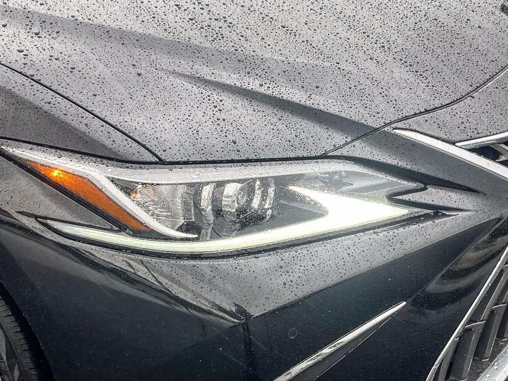 used 2022 Lexus ES 300h car, priced at $34,783