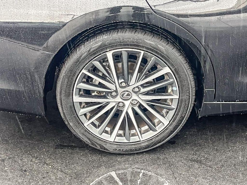 used 2022 Lexus ES 300h car, priced at $34,783