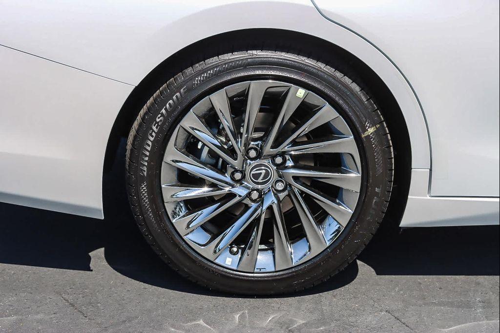 new 2025 Lexus ES 300h car, priced at $57,359