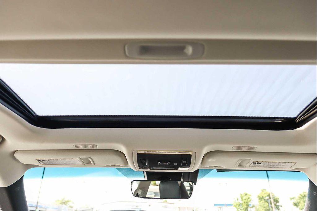 new 2025 Lexus ES 300h car, priced at $57,359