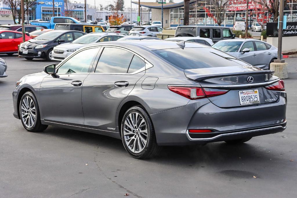 used 2020 Lexus ES 300h car, priced at $32,792