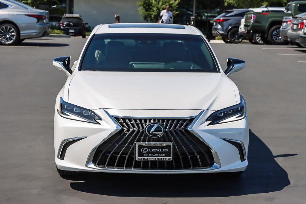 new 2025 Lexus ES 300h car, priced at $57,274