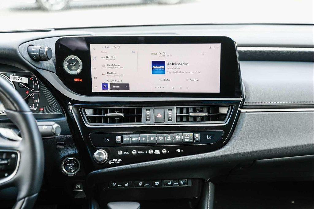 new 2025 Lexus ES 300h car, priced at $56,944