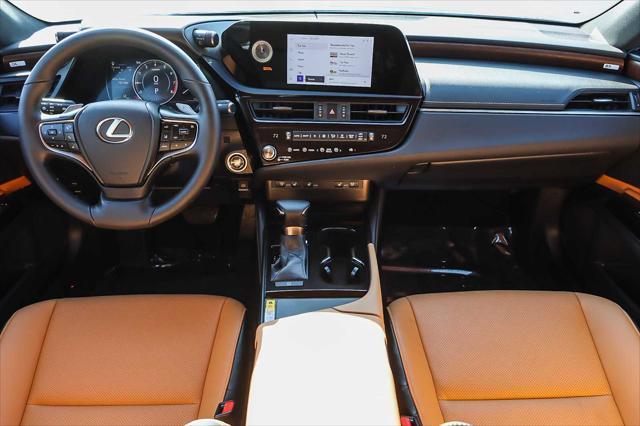 new 2025 Lexus ES 350 car, priced at $45,403