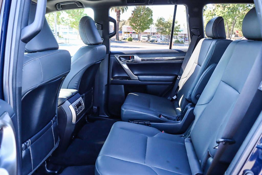 used 2020 Lexus GX 460 car, priced at $40,422