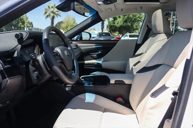 used 2023 Lexus ES 300h car, priced at $41,381