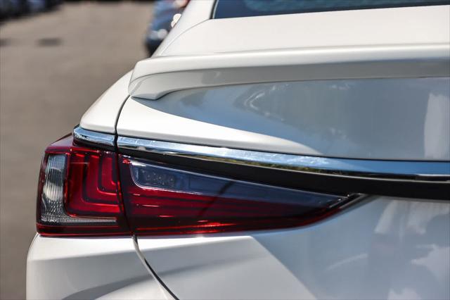 used 2023 Lexus ES 300h car, priced at $41,381