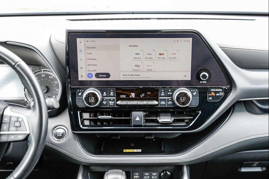 used 2023 Toyota Highlander car, priced at $35,202