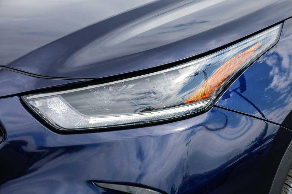 used 2023 Toyota Highlander car, priced at $35,202