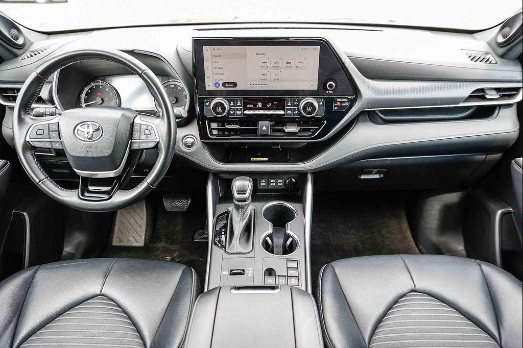 used 2023 Toyota Highlander car, priced at $35,202