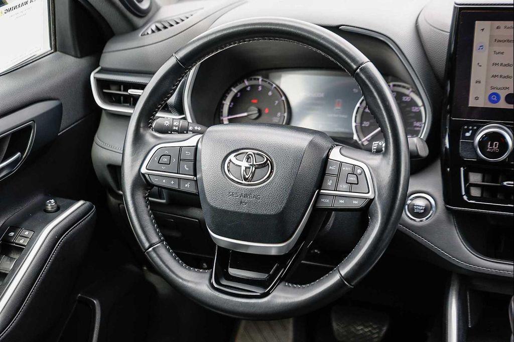 used 2023 Toyota Highlander car, priced at $35,202