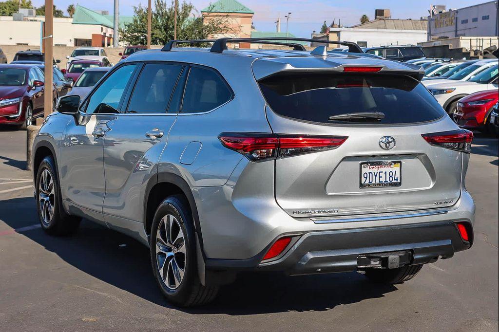 used 2022 Toyota Highlander car, priced at $38,521