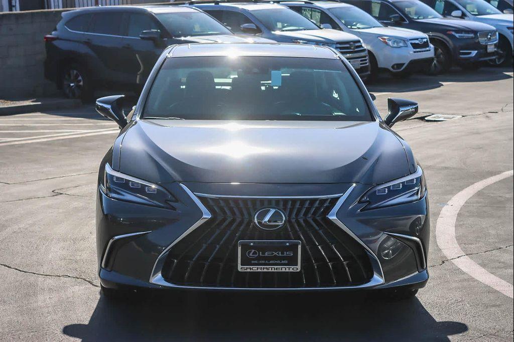 new 2025 Lexus ES 300h car, priced at $57,649